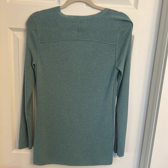 Banana Republic Long Sleeve Cardigan - Picture 5 of 6